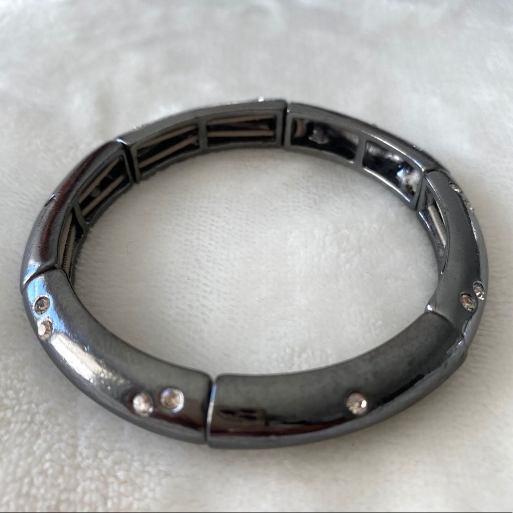 Stretch to Fit Bracelet with Rhinestones